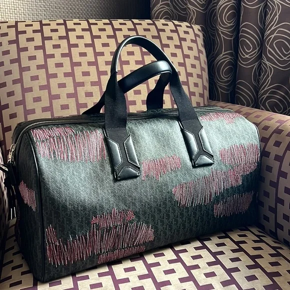 Dior unisex stitched limited edition oblique monogram jacquard logo duffle bag - Picture 10 of 15
